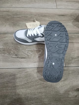 Deportivas Ellesse Talla 41 Gris y Blanco