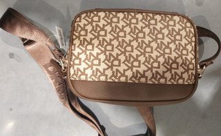 Bolso bandolera DKNY marrón