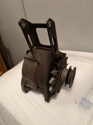 Alternador BMW E30 316i