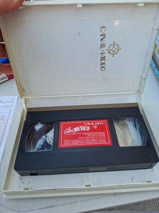 Película VHS Luis Mariano El Cantor de México