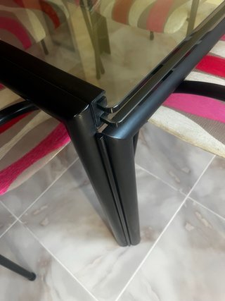 Mesa comedor extensible con 4 sillas