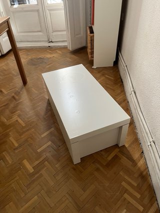 Baúl blanco tapa deslizante.