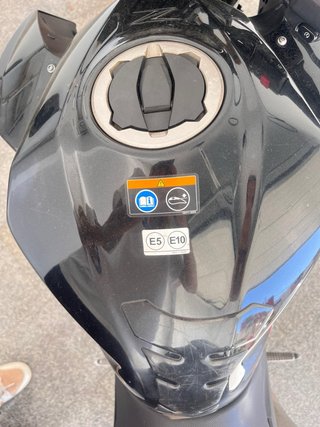 Kawasaki Z400 Negra y Verde