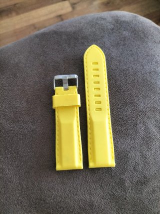 Correa de caucho para reloj - Amarilla nueva.