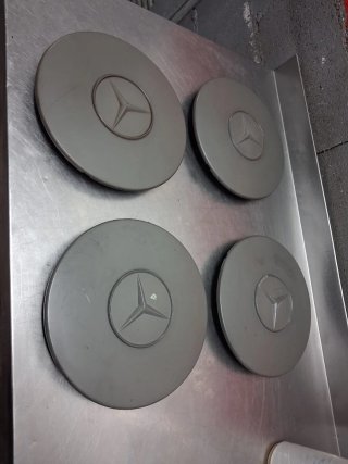 Tapacubos Mercedes Vito (4 unidades)