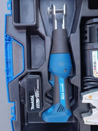 PRENSA MULTICAPA UPONOR KLAUKE