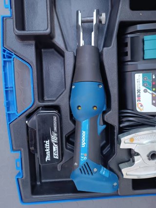 PRENSA MULTICAPA UPONOR KLAUKE