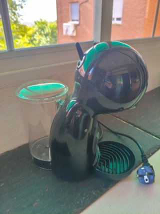 Cafetera Dolce Gusto Krups Negra