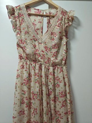 Vestido largo floral beige y rosa