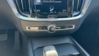 Volvo V60 2.0 B4 P MOMENTUM PRO AUTO 197 5P