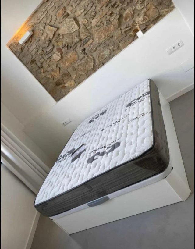 CANAPÉS, COLCHONES Y MUEBLES DE HABITACIÓN ..