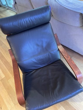 Sillón mecedora cuero y madera