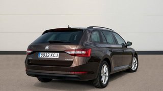 Skoda Superb 2.0 TDI 110KW DSG AMBITION 150 5P