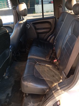 Jeep Cherokee KJ excelente estado