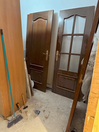 Puertas macizas madera y cristal