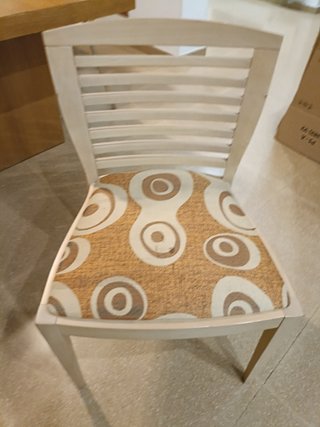 Mesa comedor + 6 sillas tapizadas