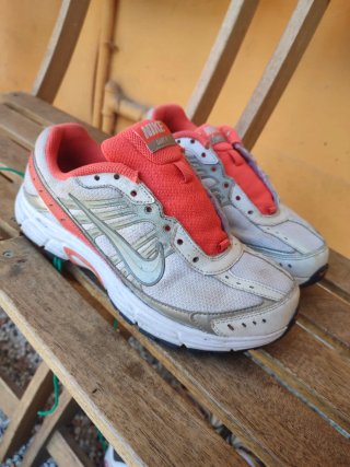 Scarpe Nike Dart 8 Rosse e Bianche