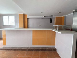 Bar en venta en Campoamor en Alicante
