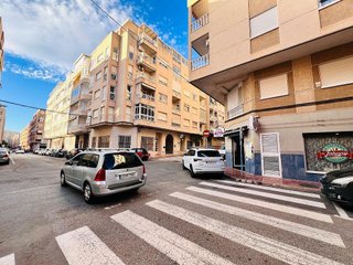 Local comercial en venta en Playa del Cura en Torrevieja