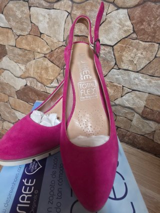 Zapatos de tacón Desireé fucsia Talla 36.