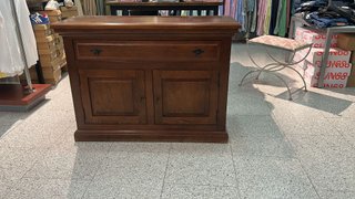 Aparador de madera maciza