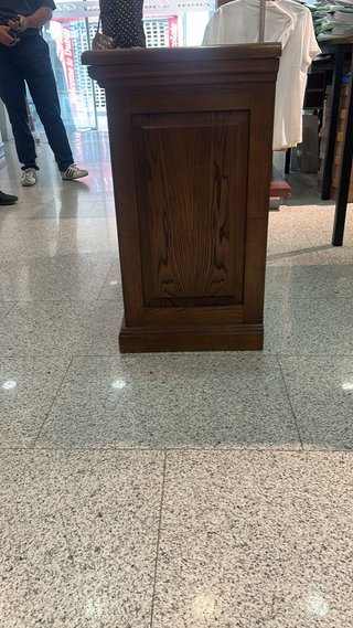 Aparador de madera maciza