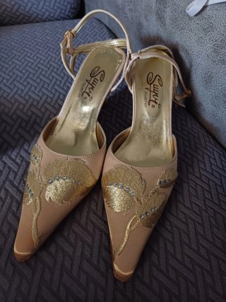Conjunto bolso y zapatos de fiesta