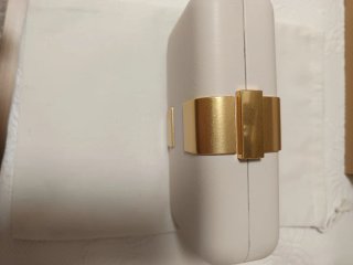 Bolso Clutch Zara Blanco y Dorado