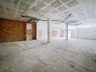 Local comercial en venta en Puente Genil