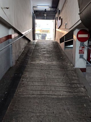 Garaje en venta en Centre en Santa Coloma de Gramanet