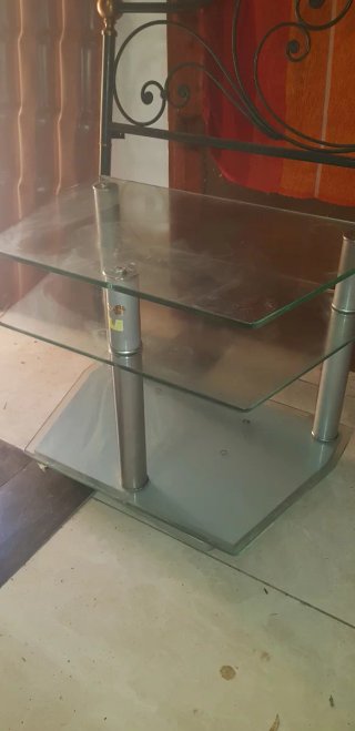 Mesa de cristal para TV