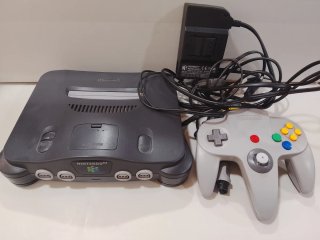 Nintendo 64 Gris con Mando y Adaptador