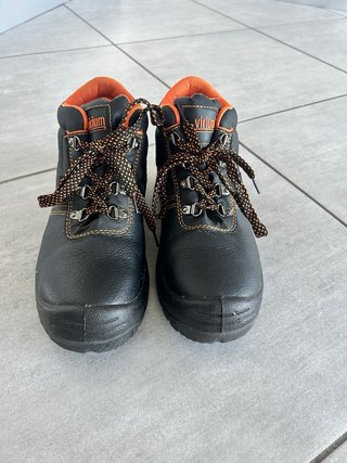 Scarpe antinfortunistiche Virium nere e arancioni