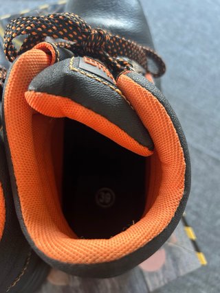 Scarpe antinfortunistiche Virium nere e arancioni