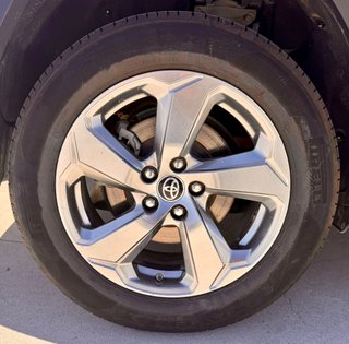 Toyota RAV4 2021