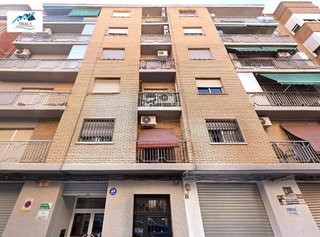 Piso en venta en Benicalap en Valencia - Imagen 4