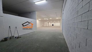 Nave industrial en venta en Valdepelayo - Montepinos - Arroyo Culebro en Leganés
