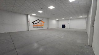 Nave industrial en venta en Valdepelayo - Montepinos - Arroyo Culebro en Leganés