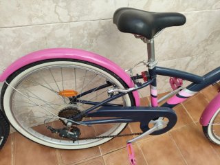 Bicicleta Btwin Rosa e Blu per Bambina