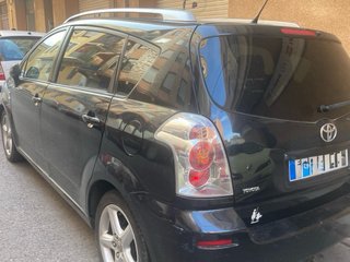 Toyota Verso 2006