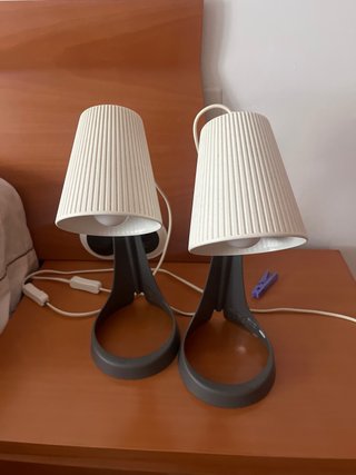 Lámparas Flexo Ikea Negras y Blancas (1 unidad)