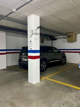 Garaje en venta en Coria del Río
