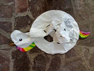 Unicorno gonfiabile arcobaleno