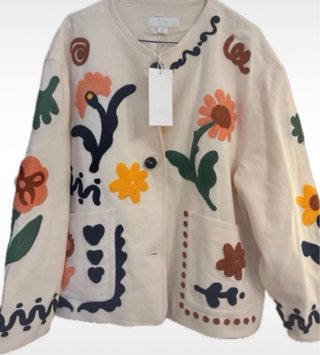 Espectacular y Viral chaqueta bordados ZARA T/XL
