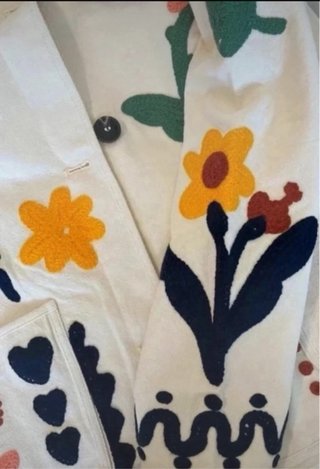 Espectacular y Viral chaqueta bordados ZARA T/XL