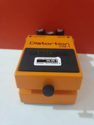 BOSS DS-1 Distortion Pedal (Caja Rota)