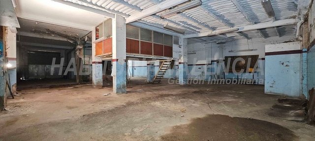 Local comercial en venta en El Cabanyal- El Canyamelar en Valencia - Imagen 4