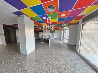 Local comercial en venta en Ponent - Barri de França en Vendrell, El