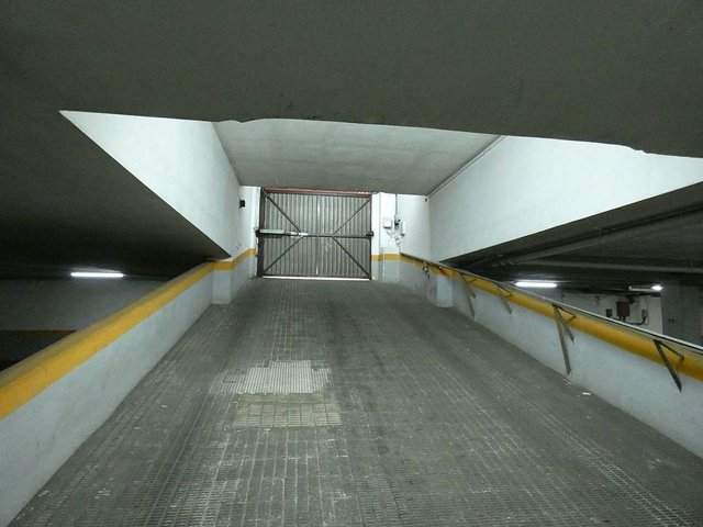 Garaje en venta en Arrancapins en Valencia - Imagen 2