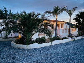 Chalet en venta en Santos de Maimona (Los)